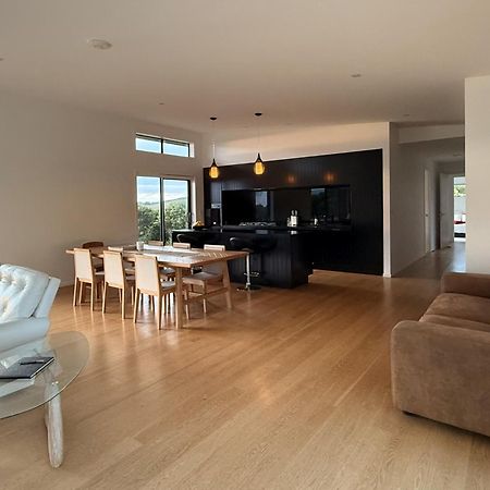 Room At Raglans Travellers Rest Coastal Retreat 外观 照片