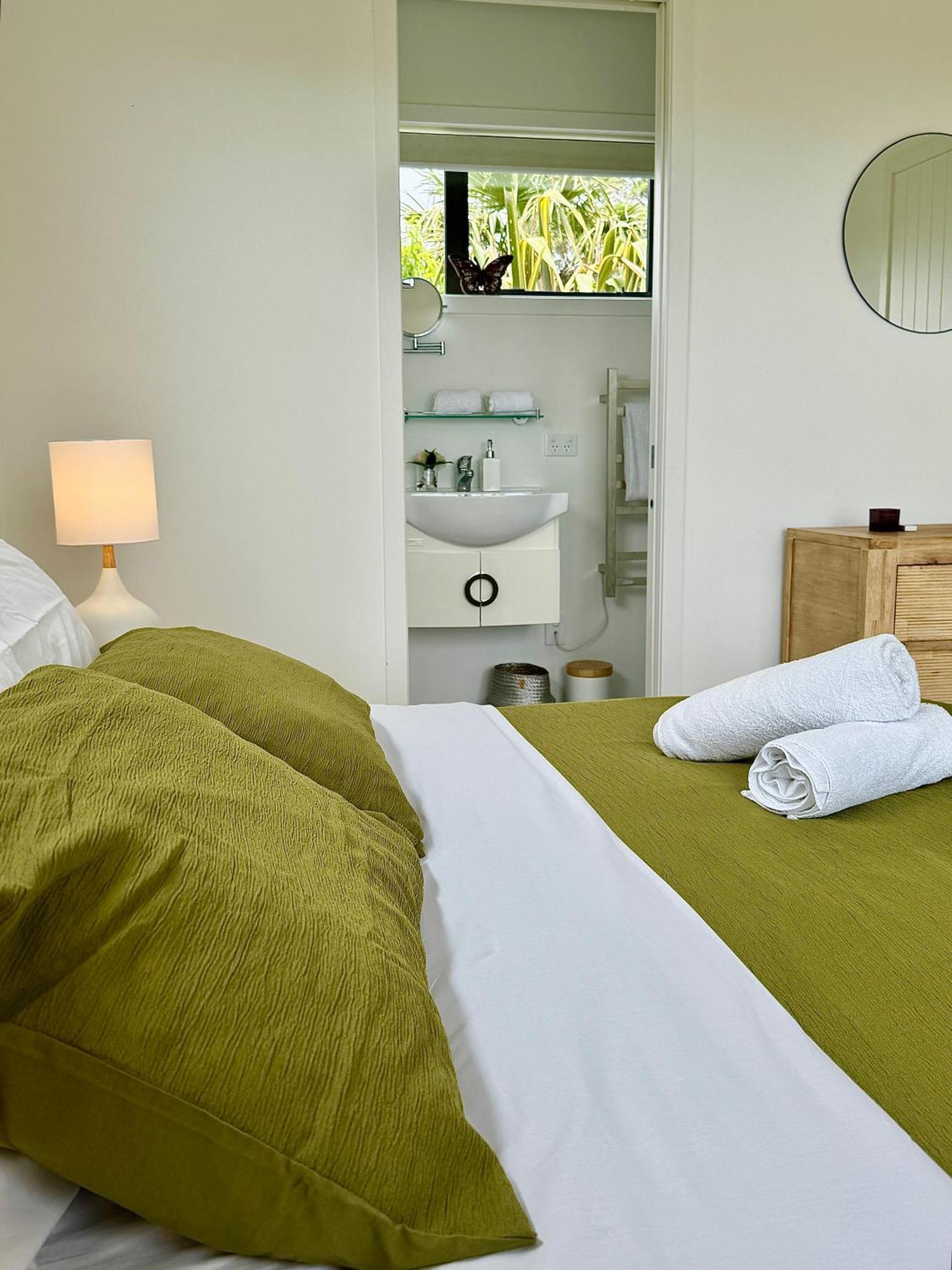 Room At Raglans Travellers Rest Coastal Retreat 外观 照片